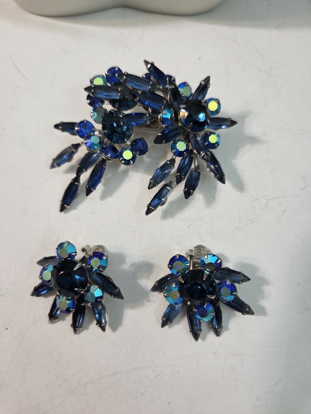vtg mcm montana blue aurora borealis navette rhinestone brooch earring set